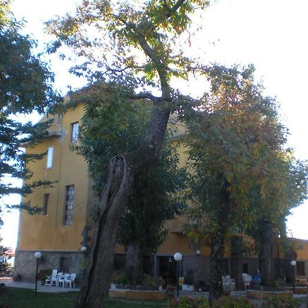 Albergo Ristorante Ragno D'Oro 피안카스타나요 외부 사진