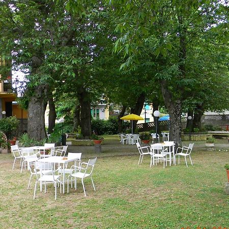 Albergo Ristorante Ragno D'Oro 피안카스타나요 외부 사진